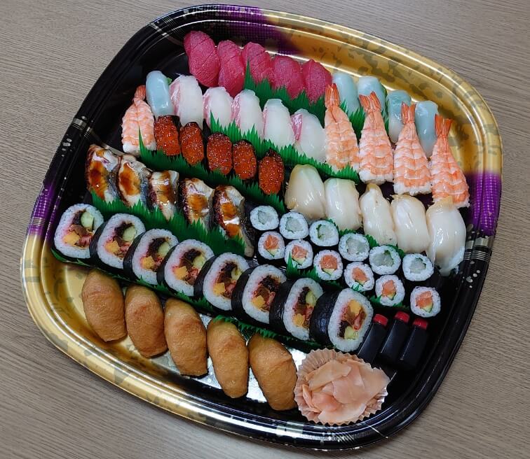 寿司盛合せ